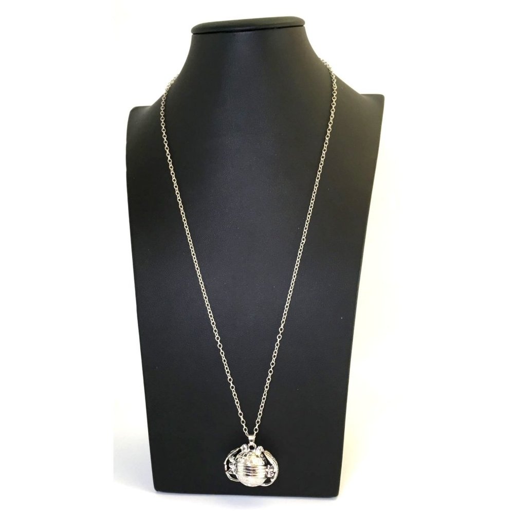 Expandable 4 Photo Locket Ball Pendant Necklace Secured by Angel Wings - Picture 2 of 6